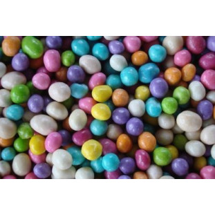 amendoim doce colorido